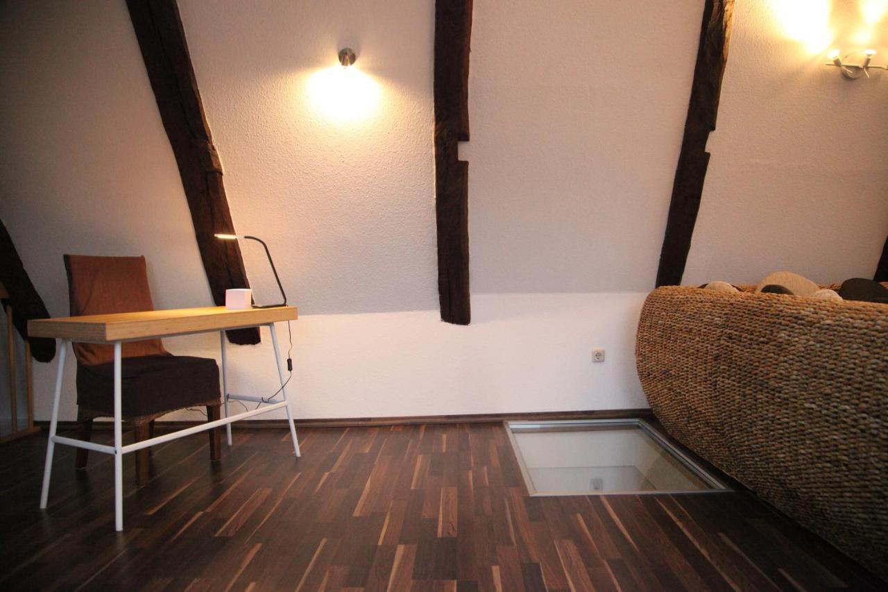 Wunderschoene Dachgeschoss - Maisonette Rostock Exterior photo