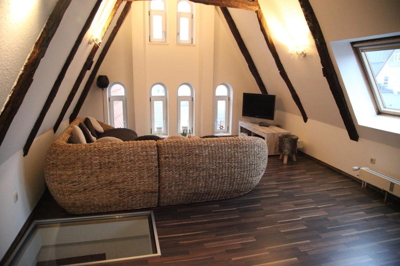 Wunderschoene Dachgeschoss - Maisonette Rostock Exterior photo
